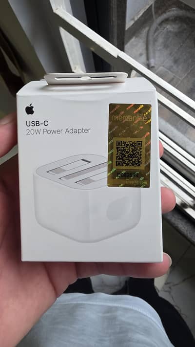 original Charger Of iphone 17 pro max 1 year warranty