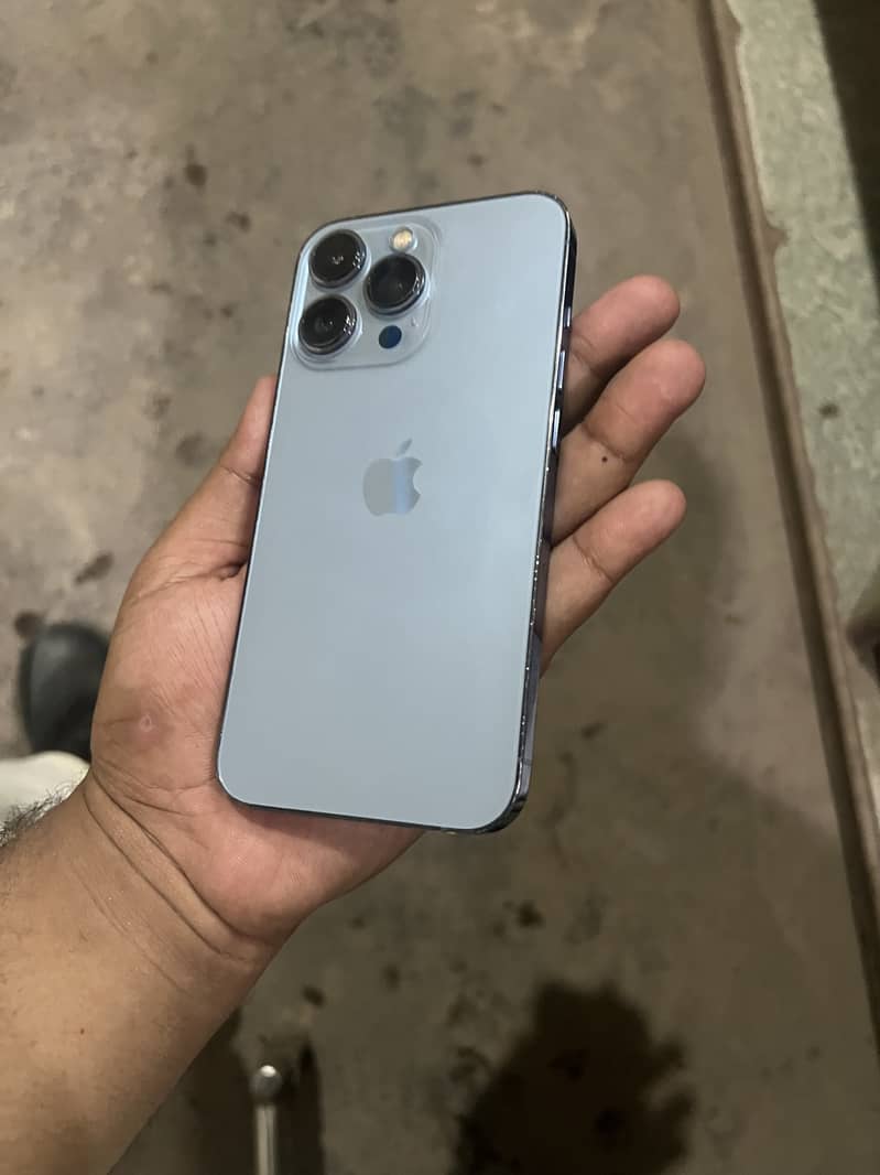Apple iPhone 13pro 2