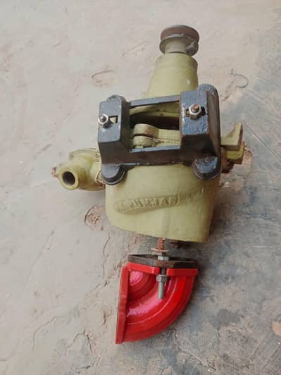 ya motor pump h jo peter ka sath chal chalta h