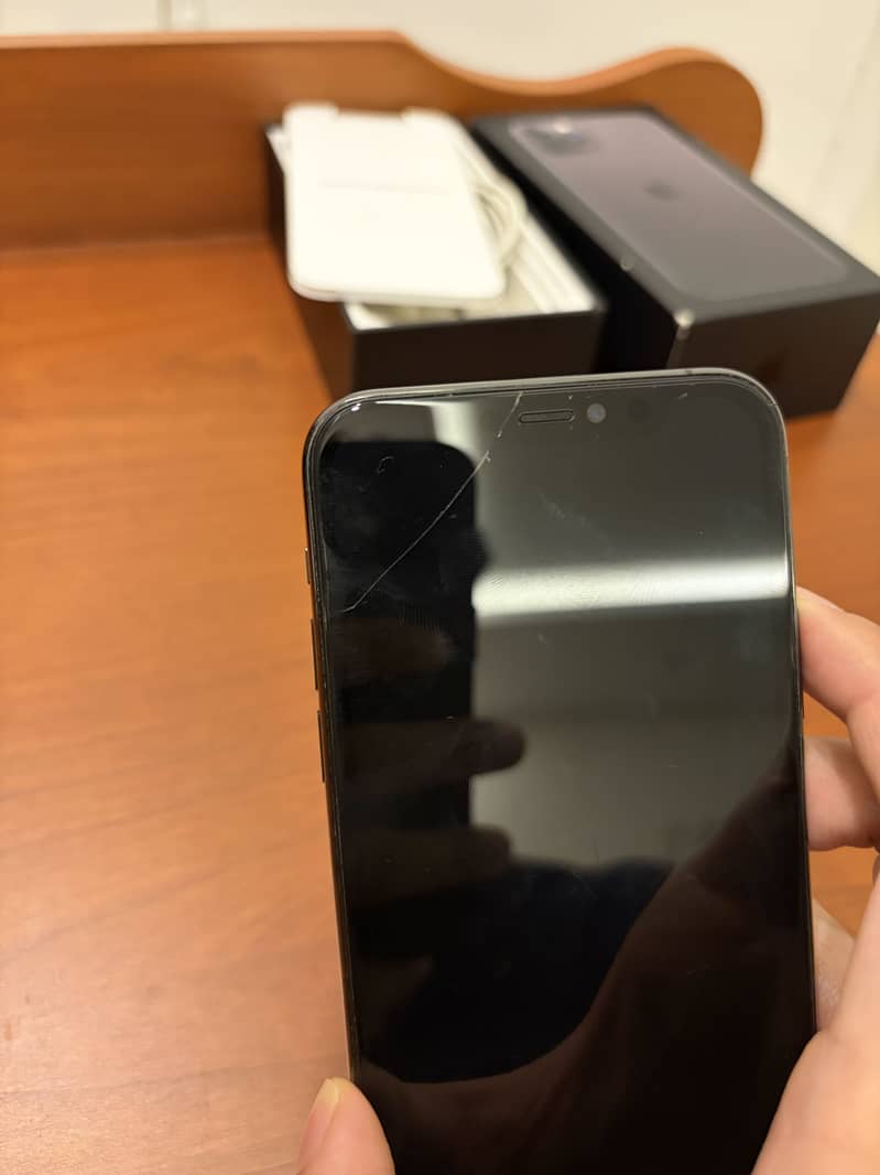 iPhone 11 Pro(PTA approved) 4
