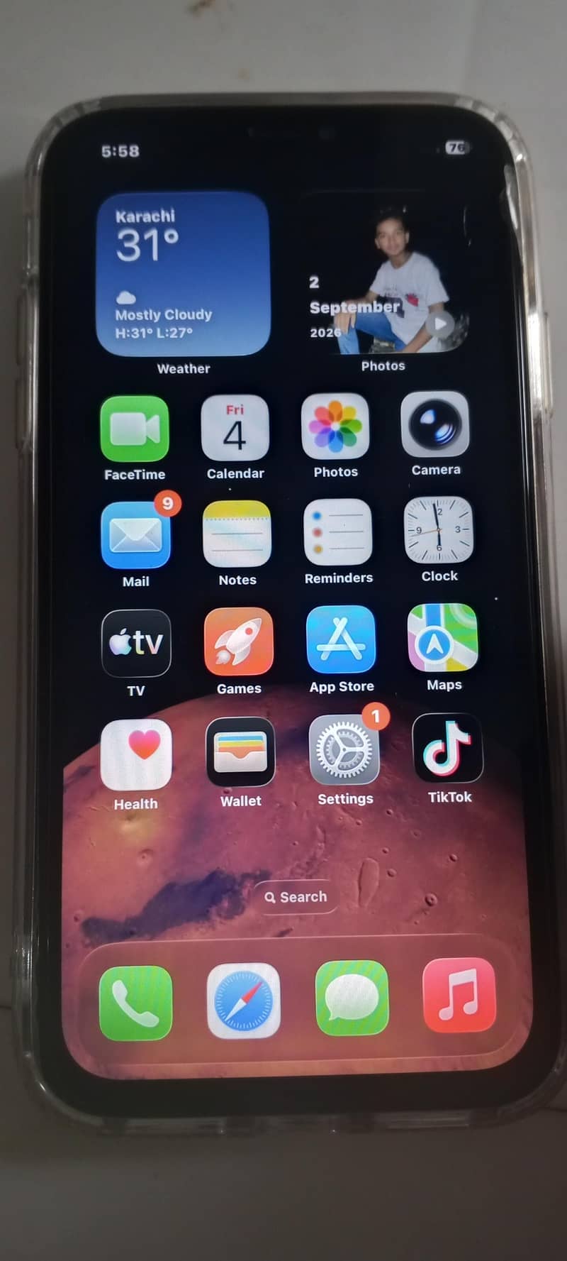 Apple iPhone 11 0