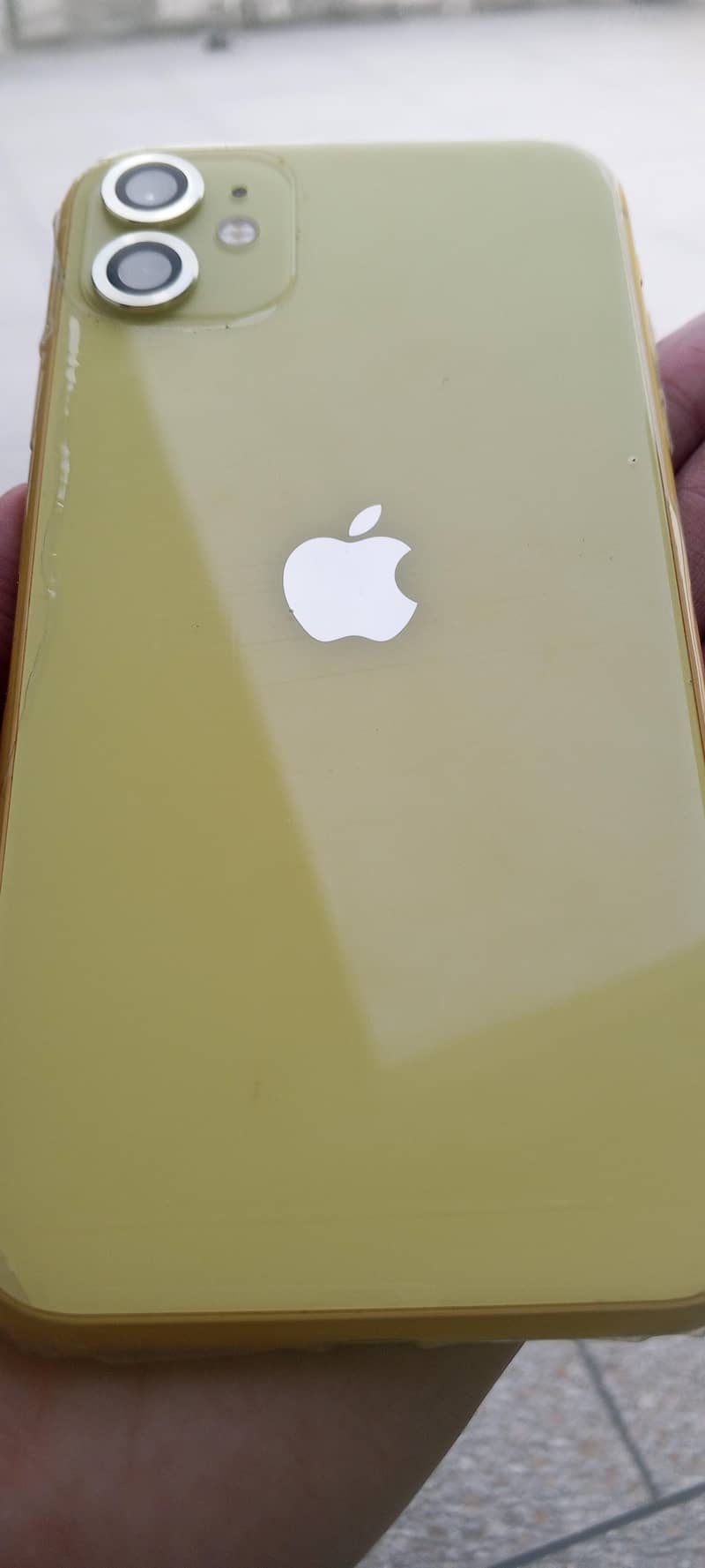 Apple iPhone 11 3