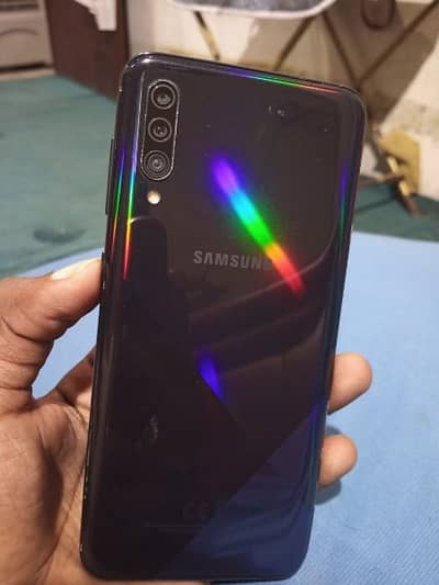 Samsung A30s