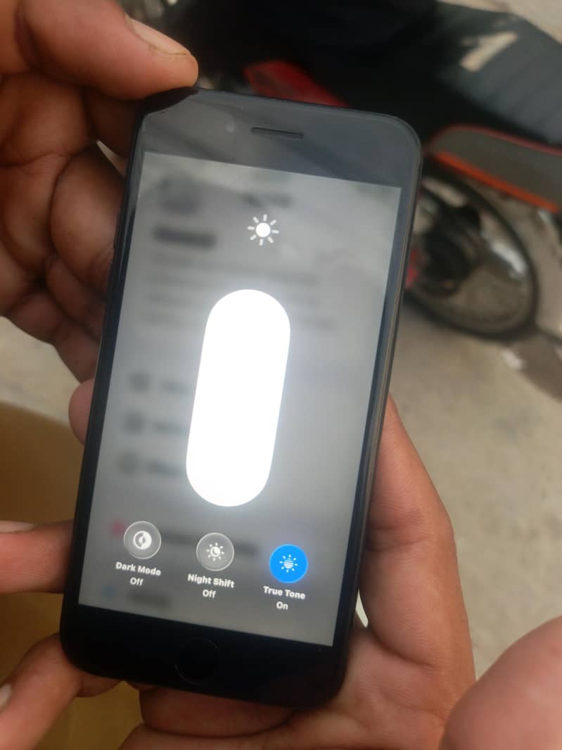 Apple iPhone SE 0