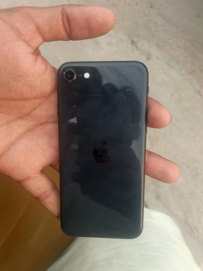 Apple iPhone SE 7
