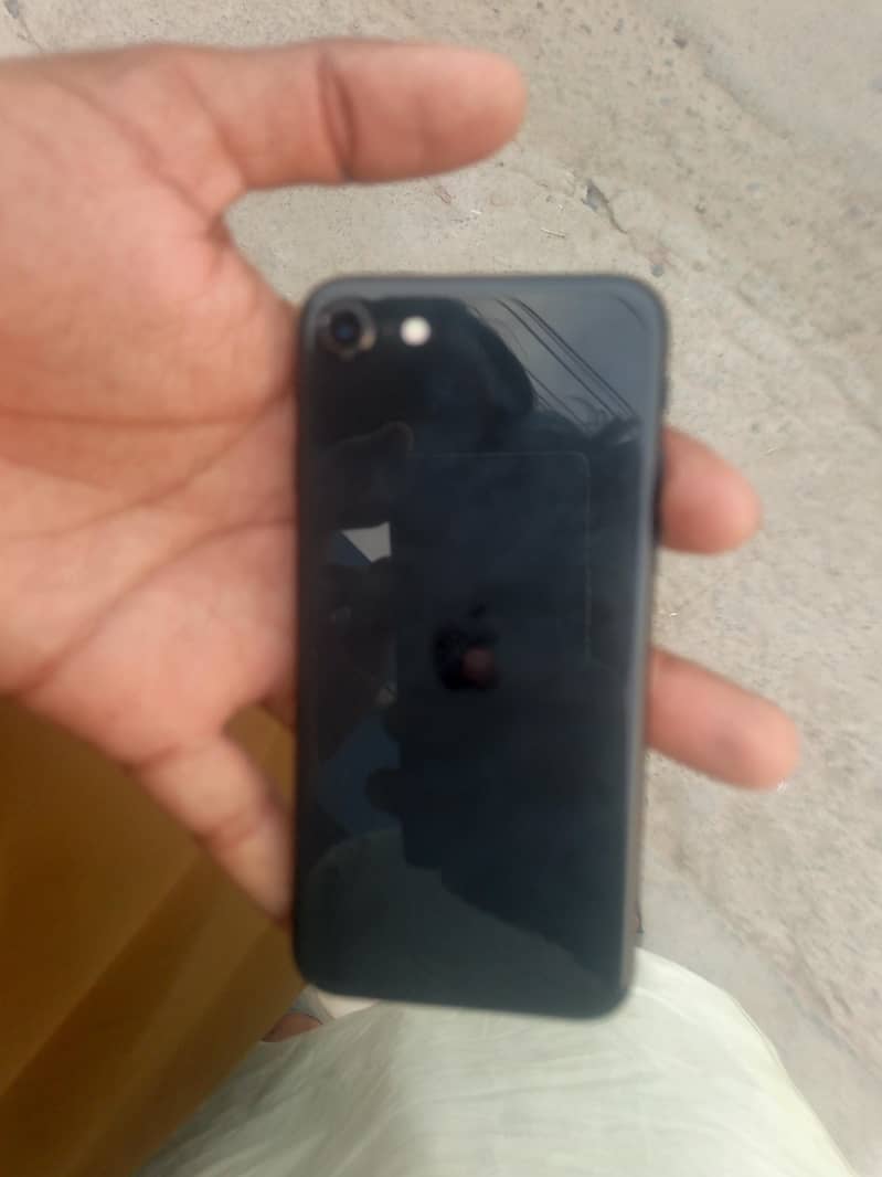 Apple iPhone SE 8