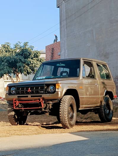 Mitsubishi Pajero 1986