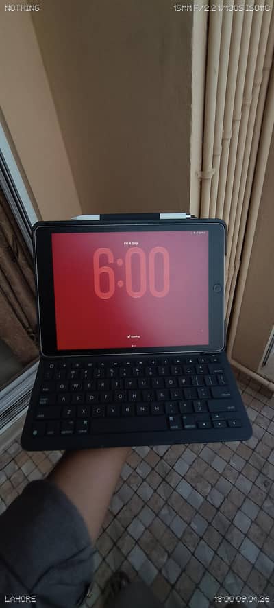 iPad 9 with box, apple pencil and Logitech original cover
