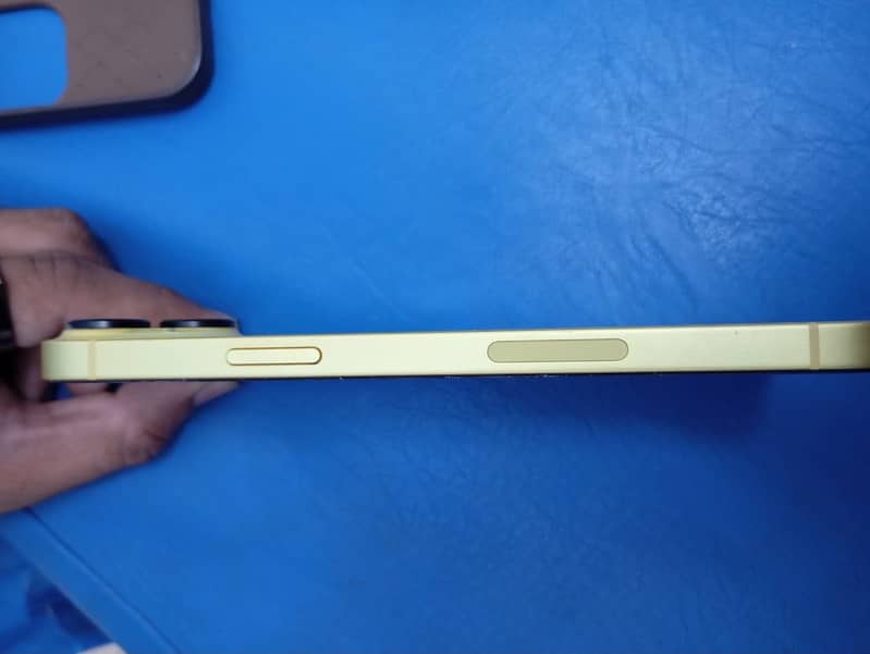 Apple iPhone 14 plus 3