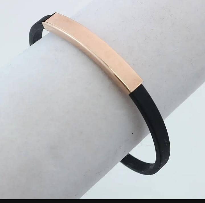 Bracelet 0