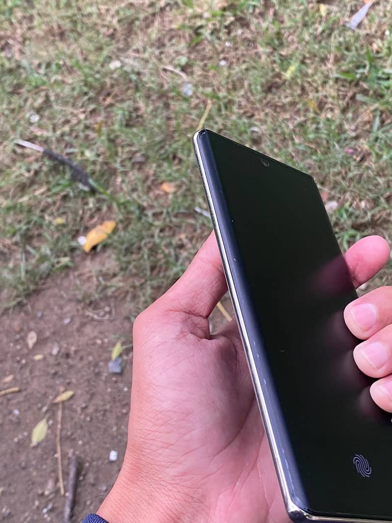 Infinix Zero 30 3