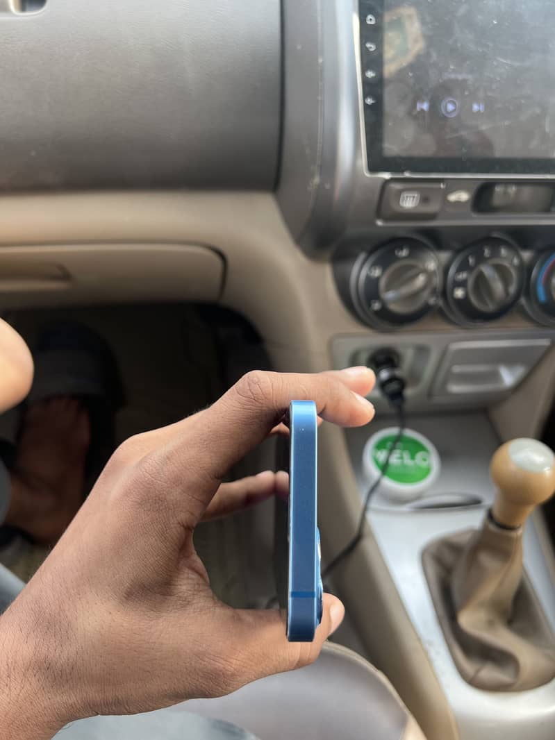 Apple iPhone 13 jv 5