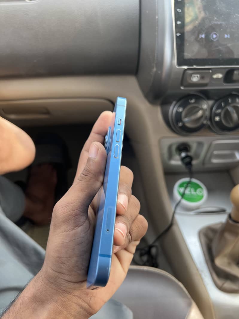 Apple iPhone 13 jv 6