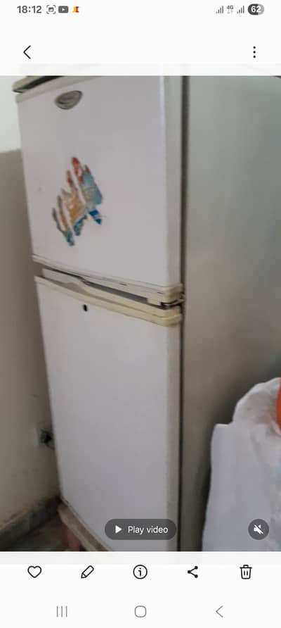waves fridge medium size