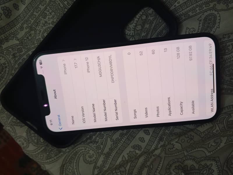 Apple iPhone 12 3