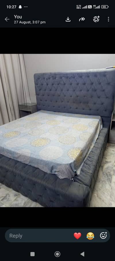 Luxury Tufted bed  Luxury King Size Tufted Bed – Excellent Condition