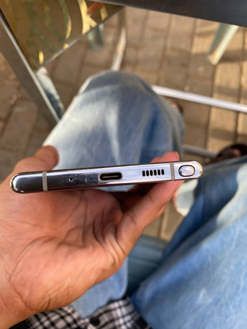 Samsung  Note 10 Plus 4