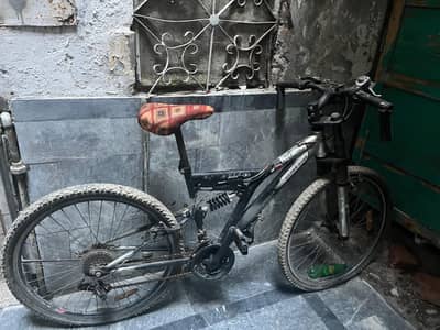 dolphin river original cycle for sale all ok just Rim damege Minor