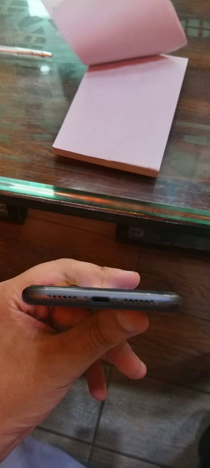 Apple iPhone 11 4