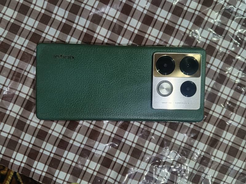 Infinix Note 40 Pro 3