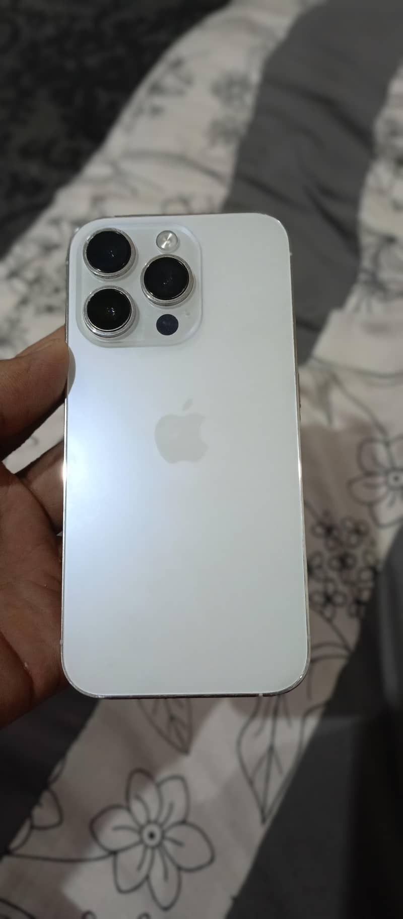 Apple iPhone 14 Pro 3