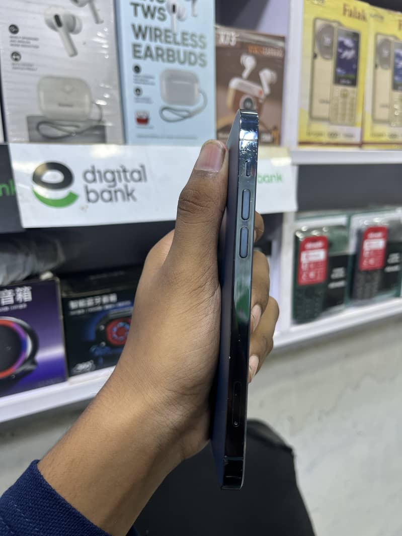 Apple iPhone 12 Pro 5