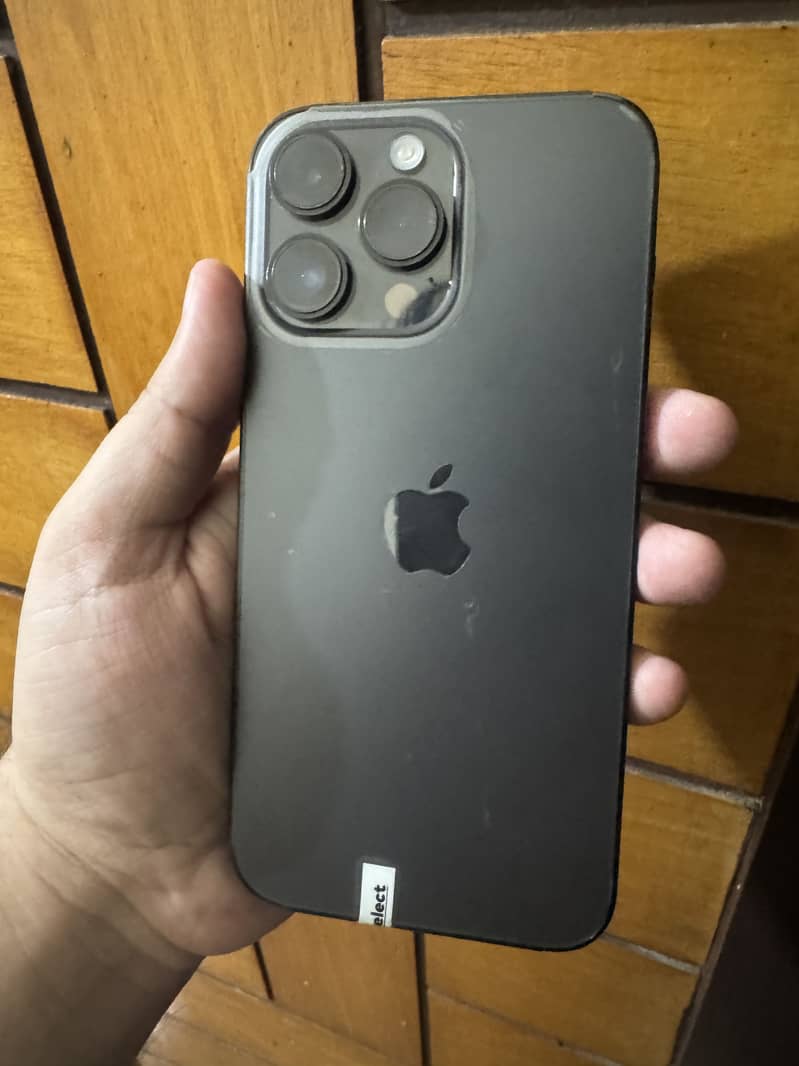 Apple iPhone 14 Pro Max 4