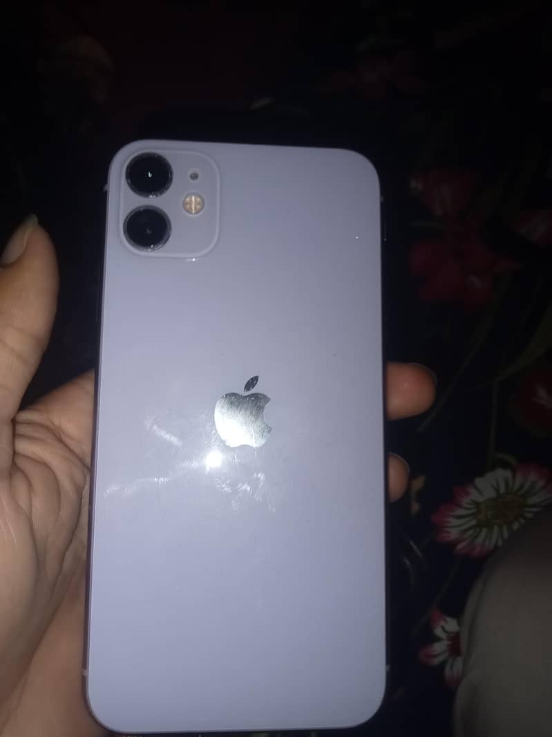 Apple iPhone 11 3
