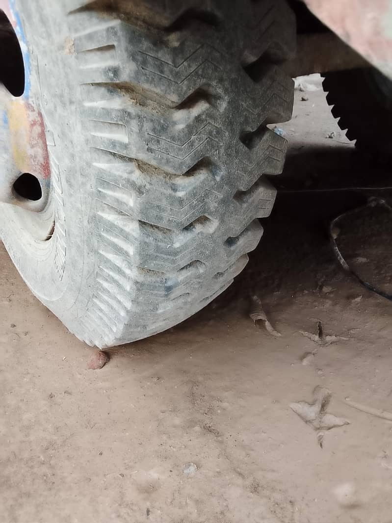 tractor 4