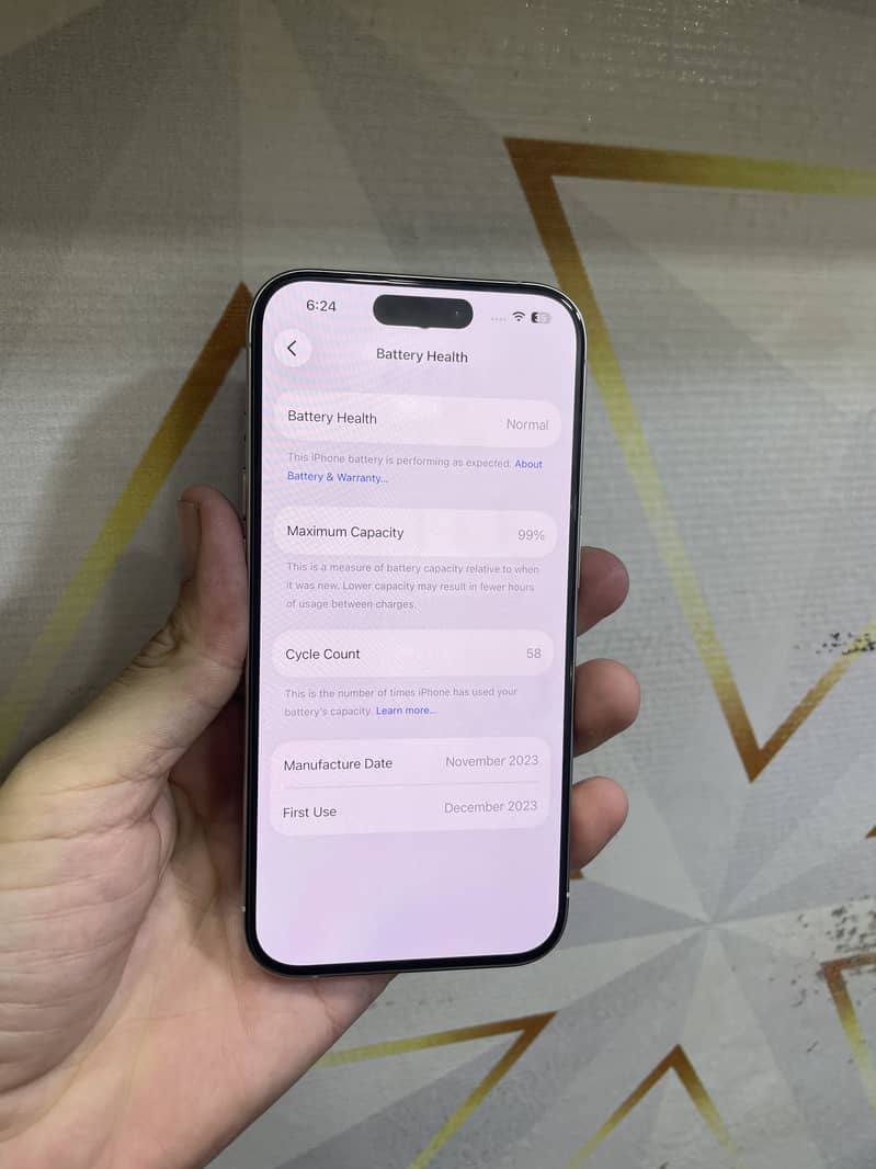 Apple iPhone 15 Pro 2