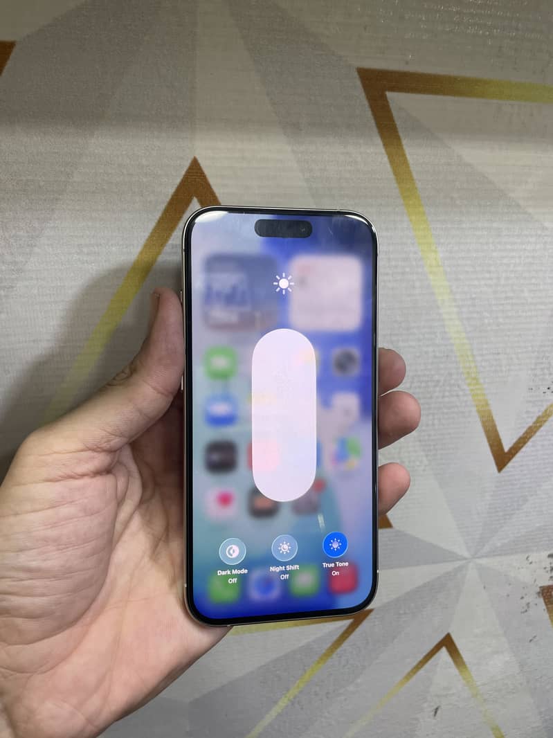 Apple iPhone 15 Pro 5