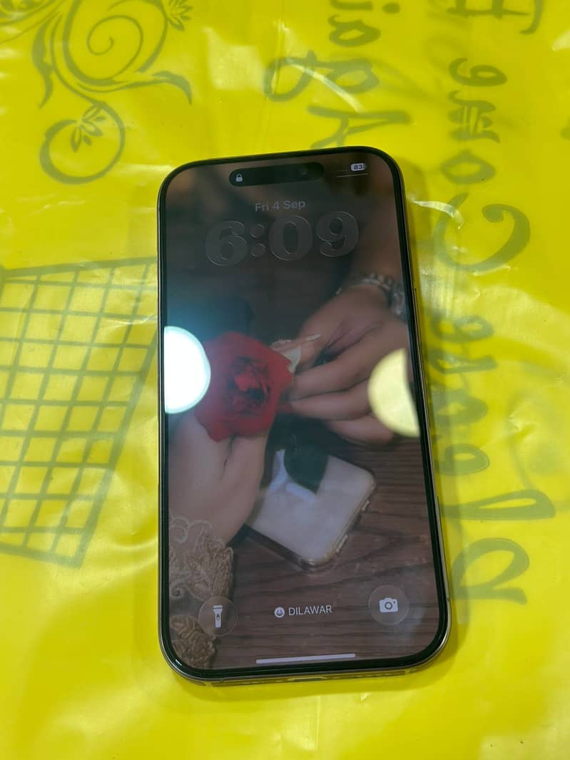 Apple iPhone 16 Pro 0
