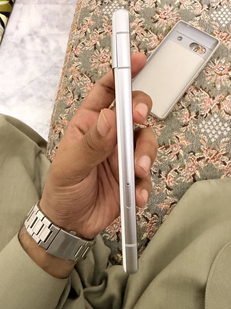Google Pixel 7a 1