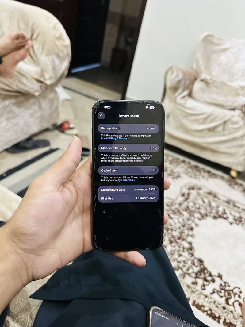 Apple iPhone 15 Pro Max 2