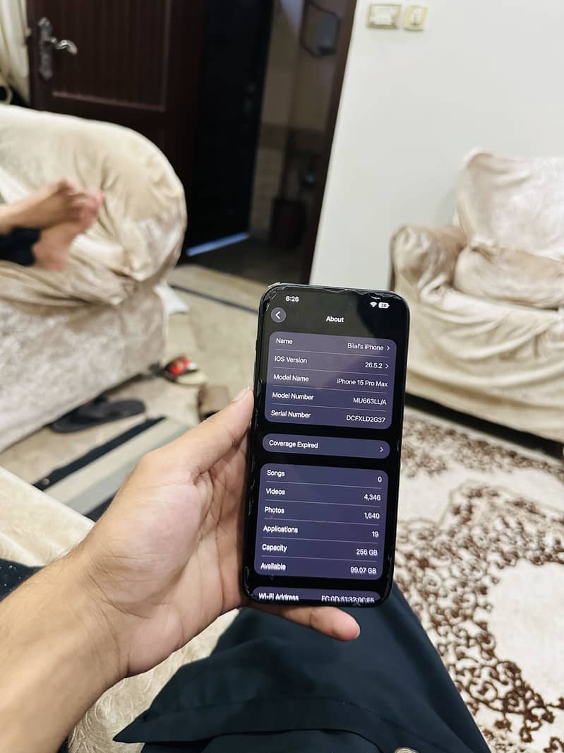 Apple iPhone 15 Pro Max 6
