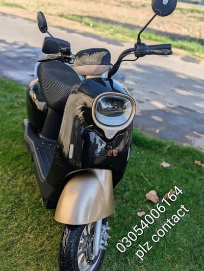 EVEE NISA . NEAT AND CLEAN SCOTER 600W