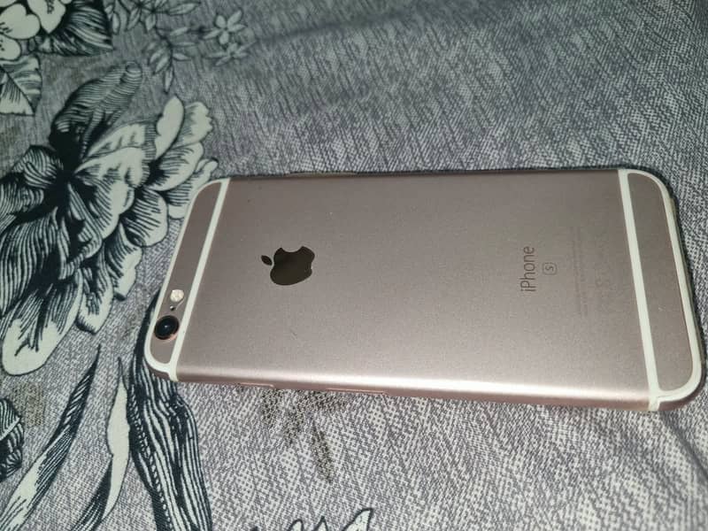 Apple iPhone 6S 1