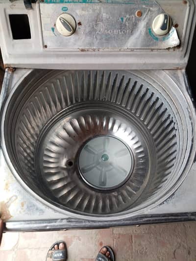 Use washing machine available hai 03042791688