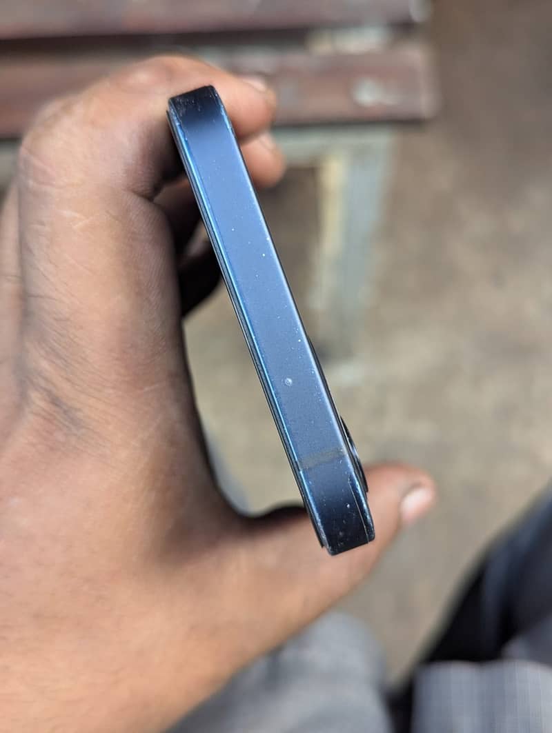 iPhone 12 2