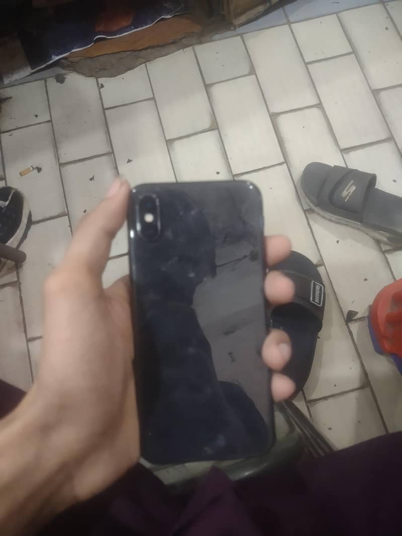 Apple iPhone X 3