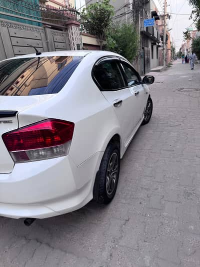 Honda City IVTEC 9/10