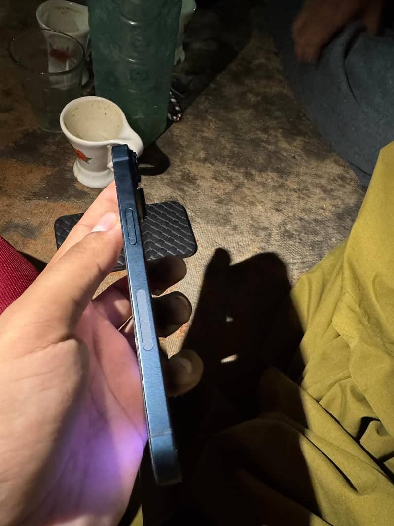 Apple iPhone 14 2