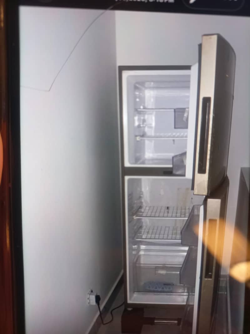 haier  fridge 0