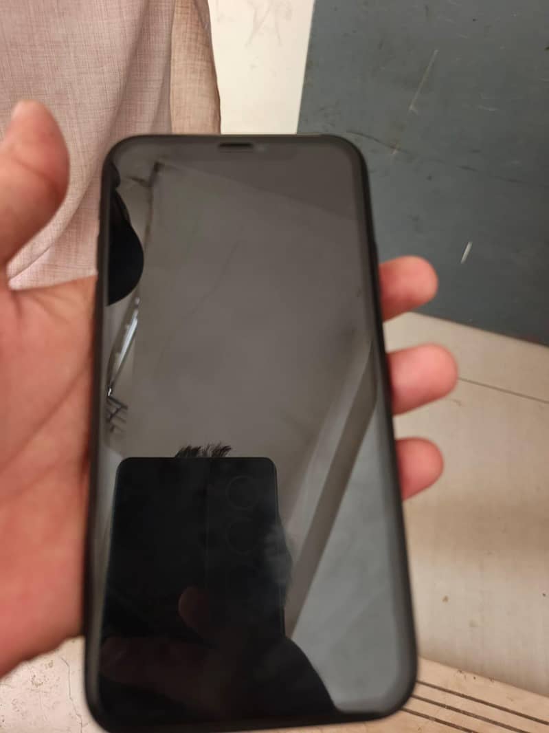 Apple iPhone 11 1