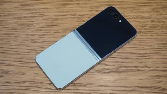 Samsung Mobile Z Flip 5
