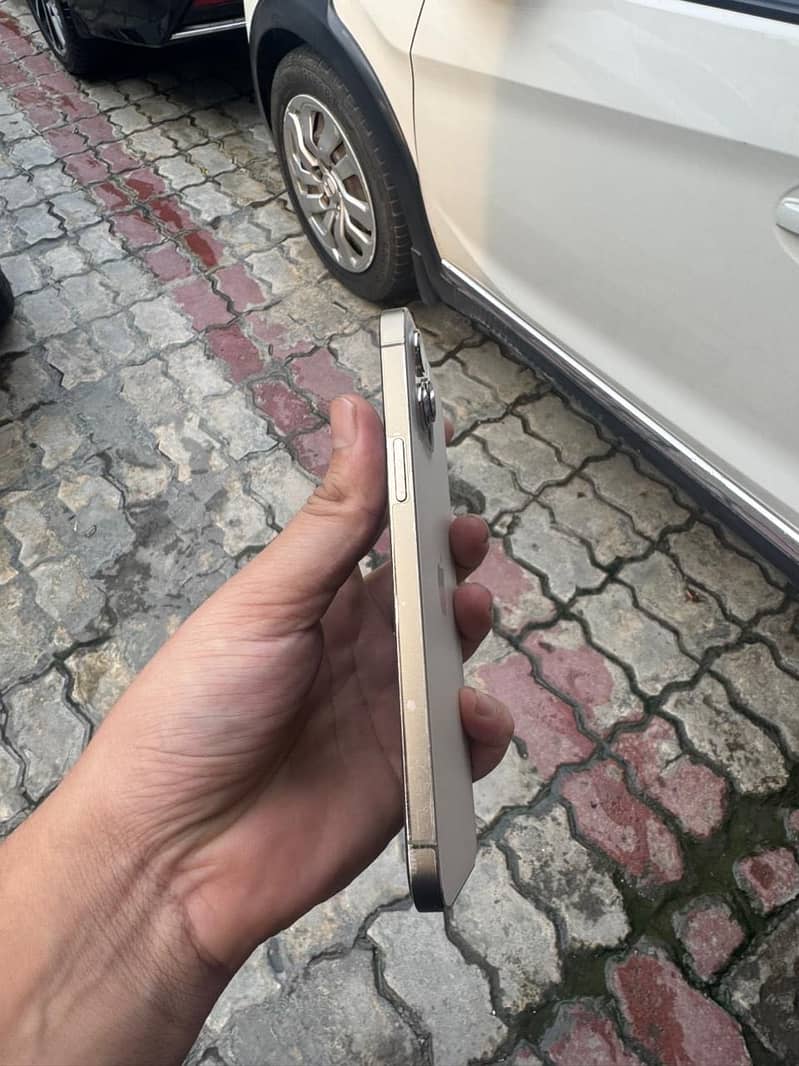 Apple iPhone 12 Pro Max 2