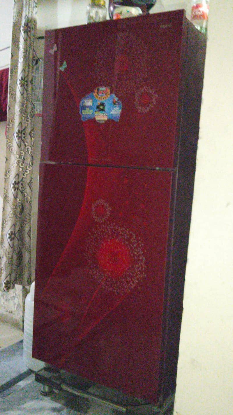 Refrigerator 0