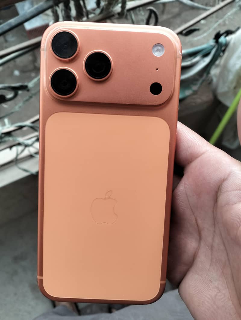 Apple iPhone 17 Pro Max 0
