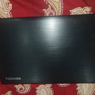 Toshiba Laptop Core i3 6th Gen | 4GB RAM | 128GB SSD | Excellent Condi