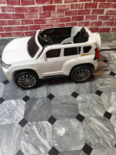 Totoya 4x4 Kids/Baby Electric Ride On Battery Operated